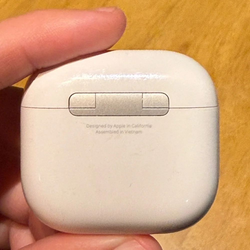 AirPods 4 with Charging Case